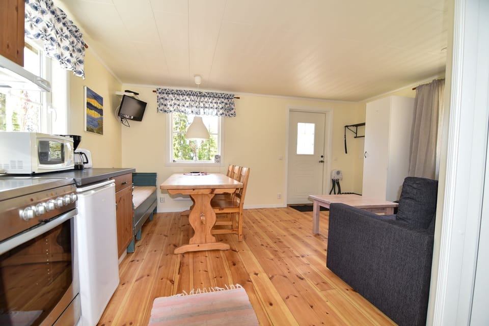 Family Cottage, Private Bathroom | Living area | LED TV