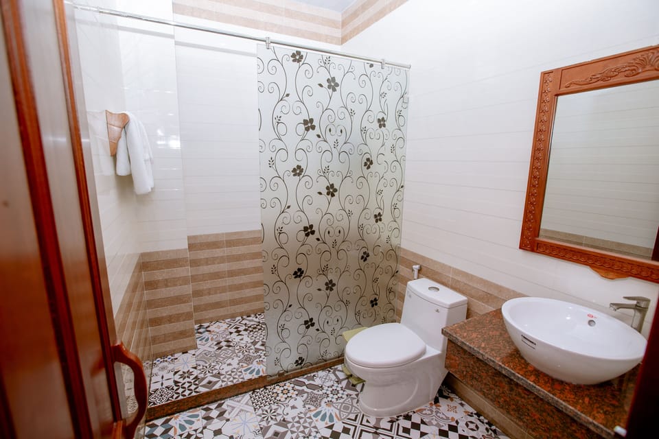 Shower, free toiletries, hair dryer, bathrobes