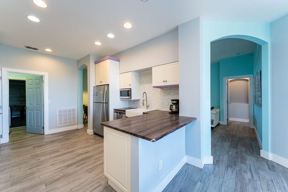 Kitchen alternate angle