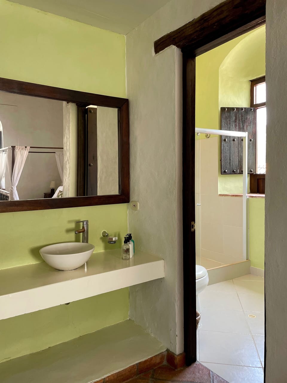 Suite, Multiple Beds | Bathroom | Shower, rainfall showerhead, free toiletries, hair dryer