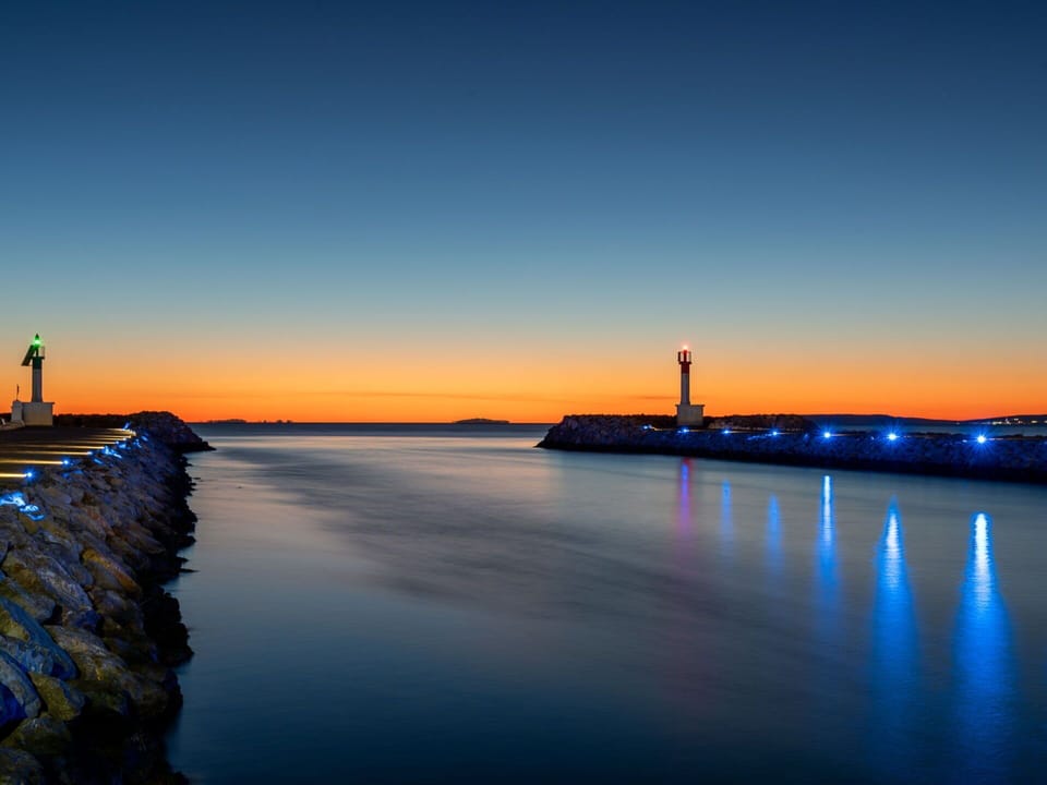 Water, Sky, Water Resources, Afterglow, Cloud, Blue, Dusk, Lake, Sunset, Sunrise