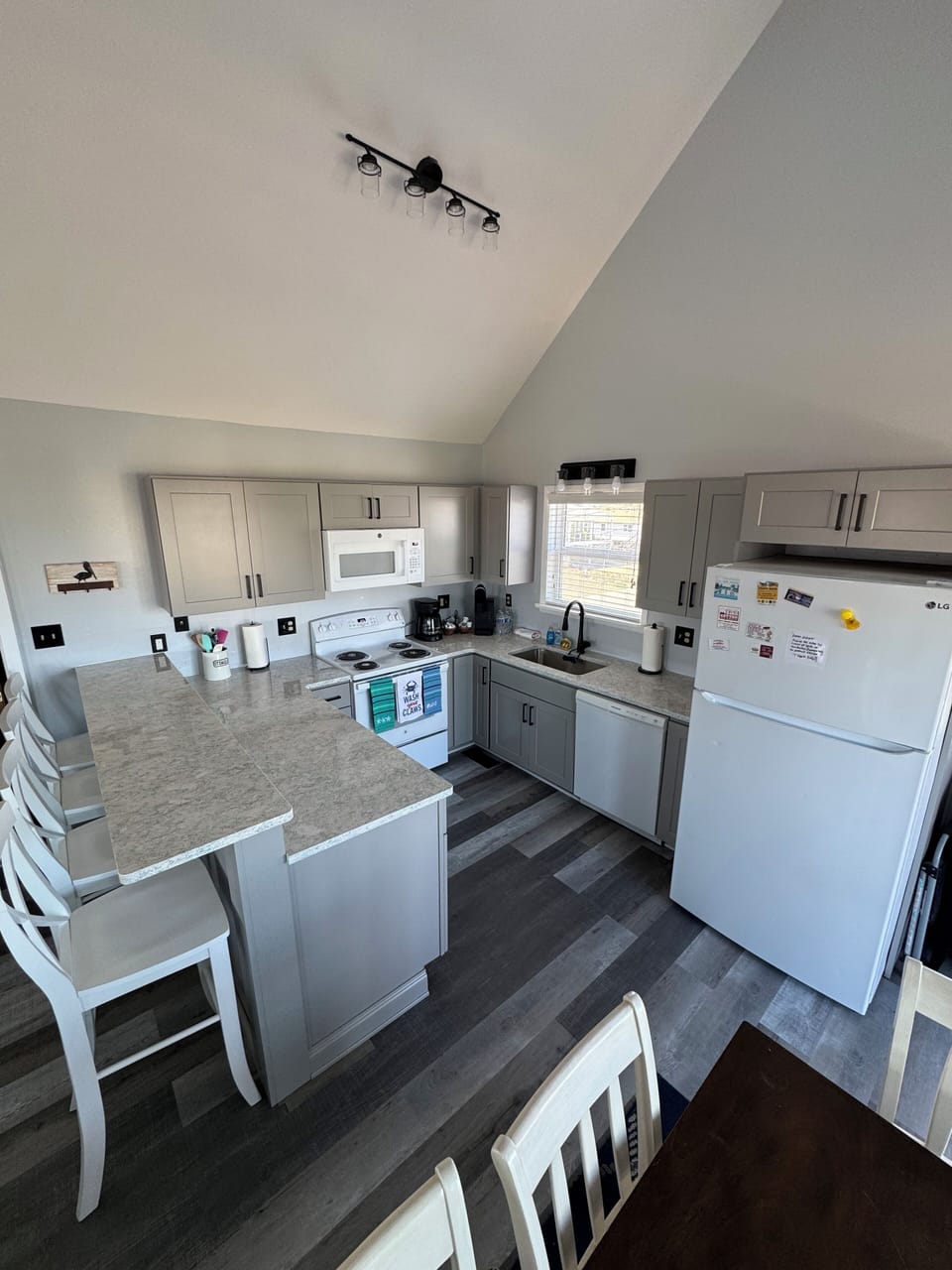 Kitchen with quartz countertop.