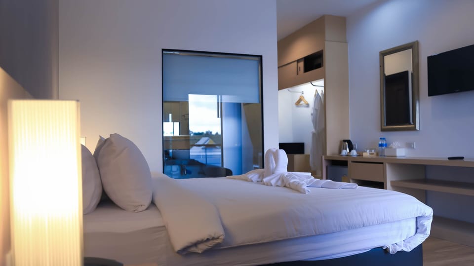 Standard Double or Twin Room | In-room safe, individually decorated, individually furnished, desk