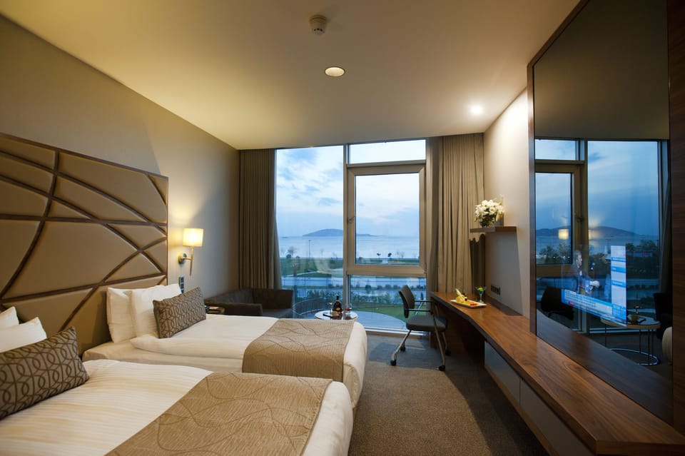 Premium bedding, minibar, in-room safe, blackout drapes