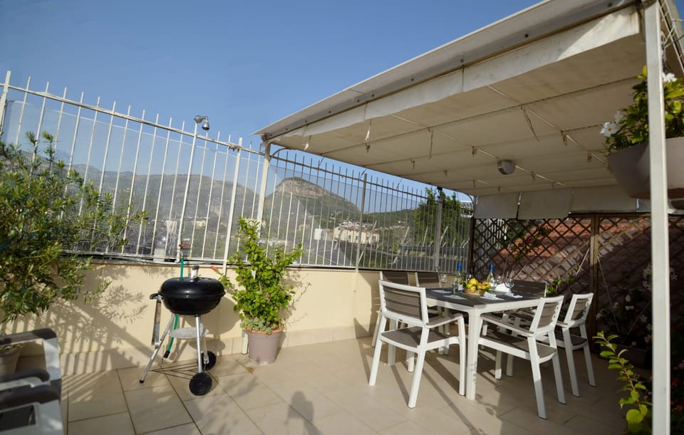 House, 3 Bedrooms, Balcony, Garden View | BBQ/picnic area
