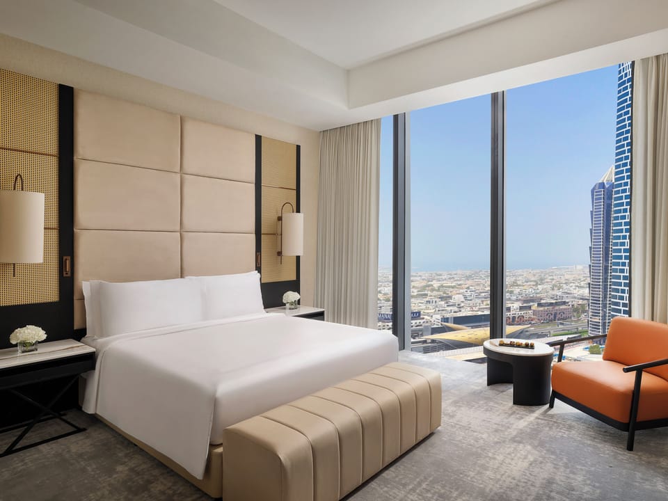 Luxury Suite | Premium bedding, minibar, in-room safe, individually furnished