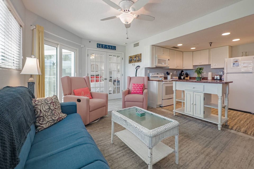 Comfortable living area to relax in after your day at the beach!