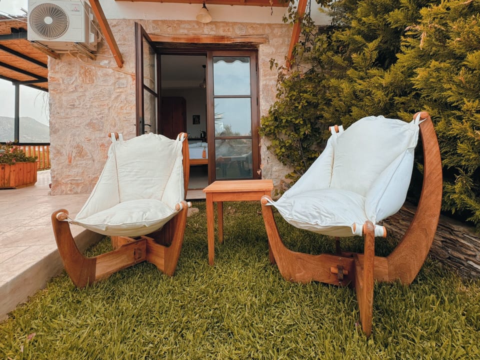 Deluxe Double Room, Sea View, Garden Area | Hypo-allergenic bedding available, minibar, desk, soundproofing