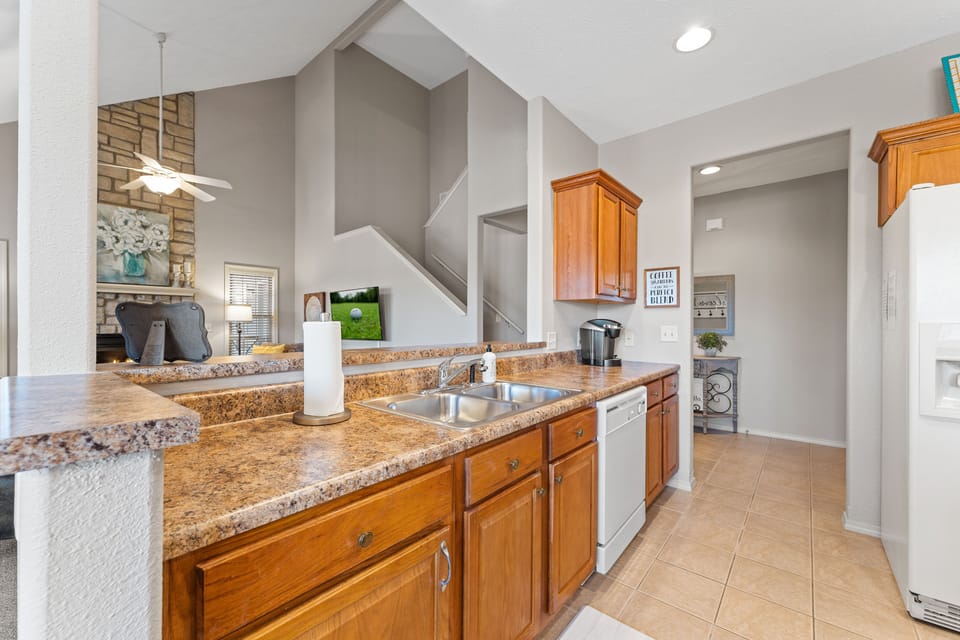 Kitchen space has all you will need