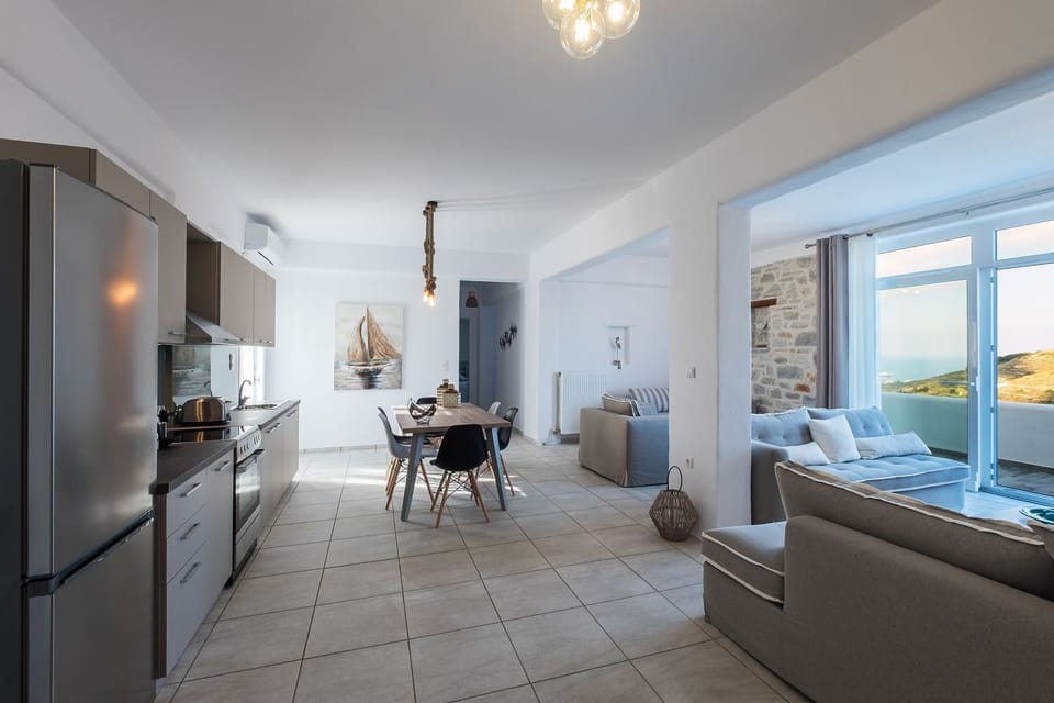 Villa, 2 Bedrooms, Private Pool, City View | Dining room