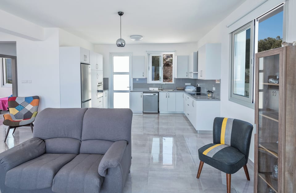 Villa, 4 Bedrooms, Private Pool, Garden View | Living area