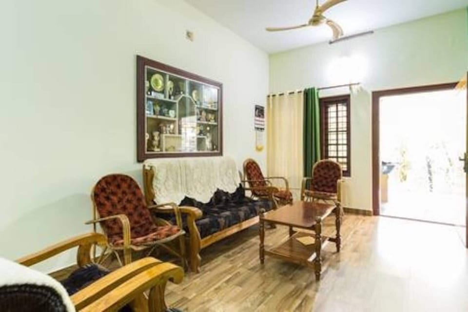 Room, 1 Bedroom, Balcony | Interior