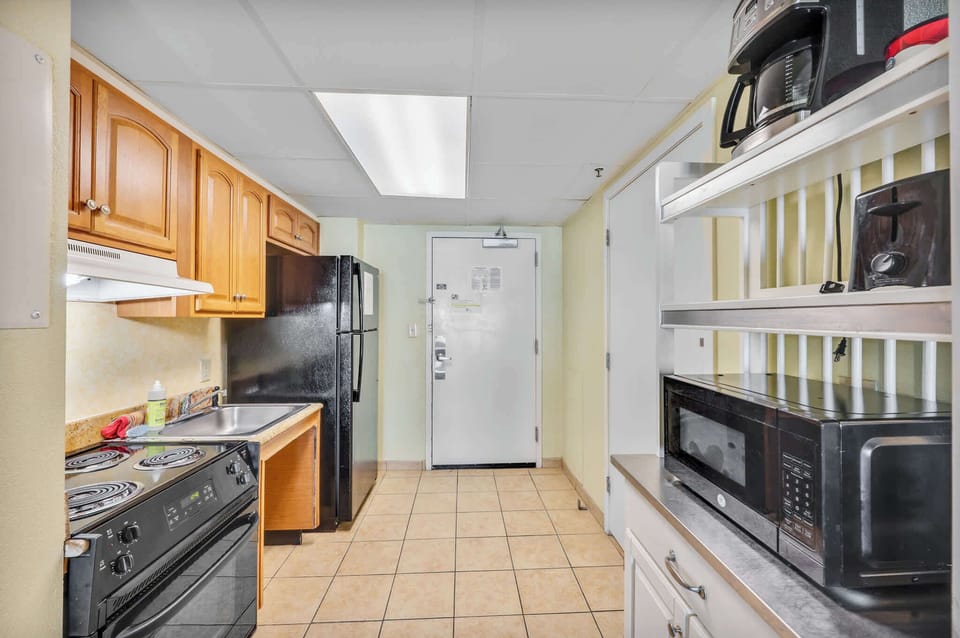 Large Kitchen Area
