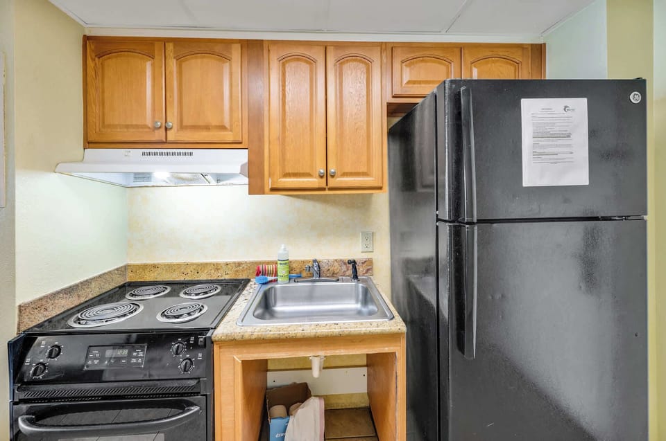 Large Kitchen Area
