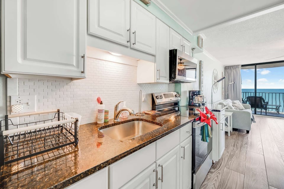  Equipped Kitchen for Your Stay
