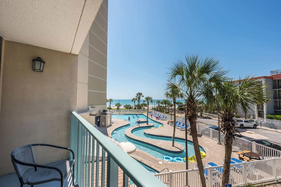  Balcony Views You’ll Love 🌅
