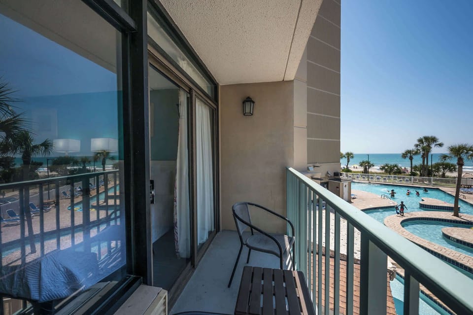  Balcony Views You’ll Love 🌅
