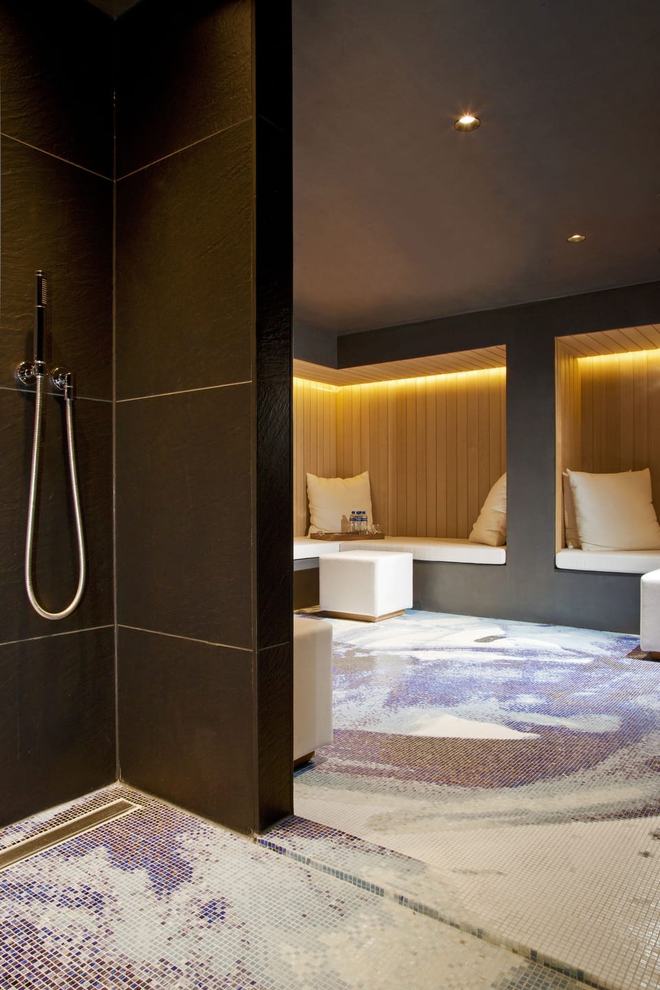 Sauna, steam room, body treatments, aromatherapy, facials