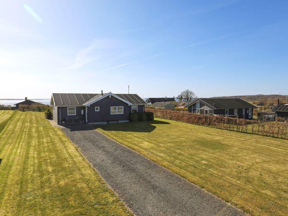 House | Water view