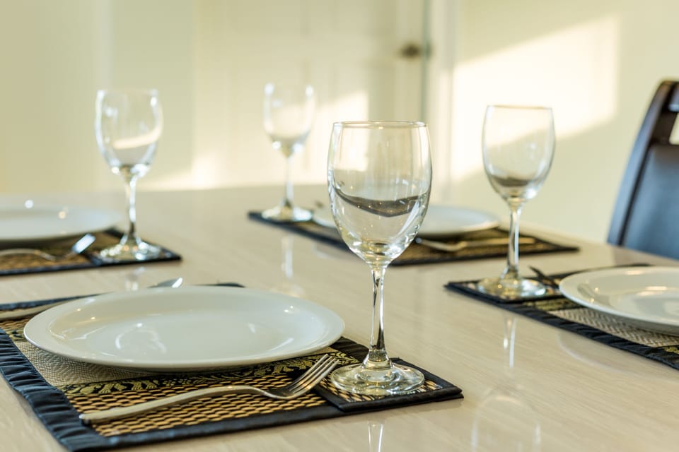 Villa, 3 Bedrooms | In-room dining