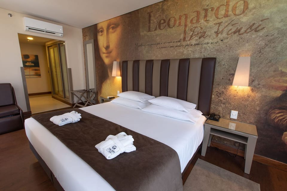 Egyptian cotton sheets, premium bedding, minibar, in-room safe