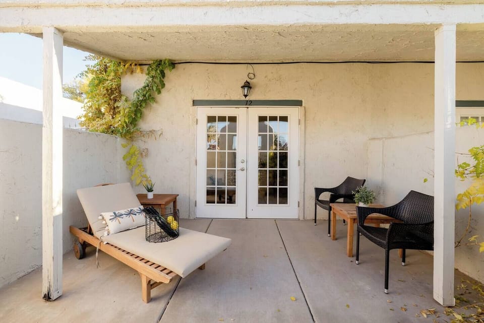 Enclosed Private Outdoor Patio, Pickleball Paddles