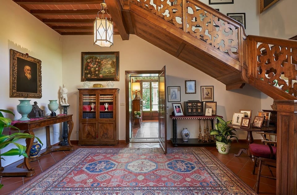 Elegance and charm in this exclusive and luxurious residence in Tuscany