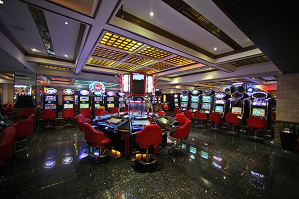 Waterfront Cebu City Hotel & Casino Hotel in Lapu-Lapu City