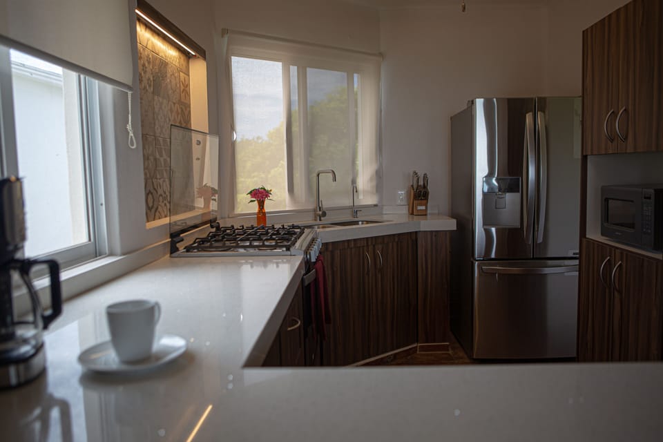 22'' fridge with ice maker and freezer