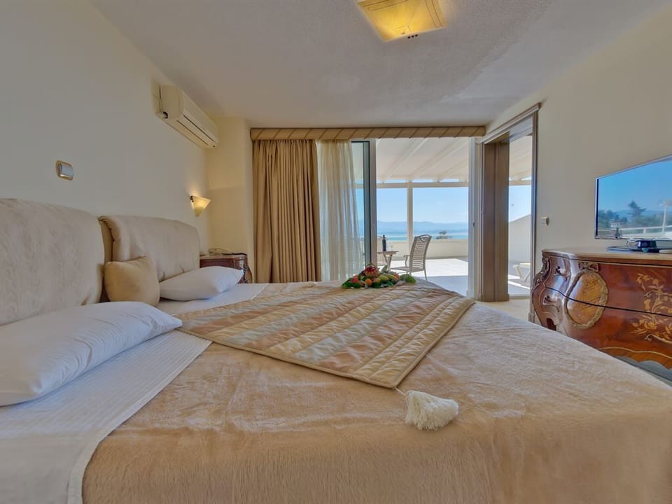 Presidential Suite | Minibar, in-room safe, soundproofing, free WiFi