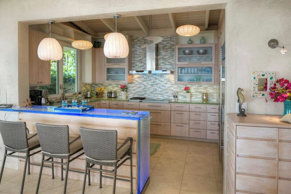 Your well equipped kitchen at Island Girl