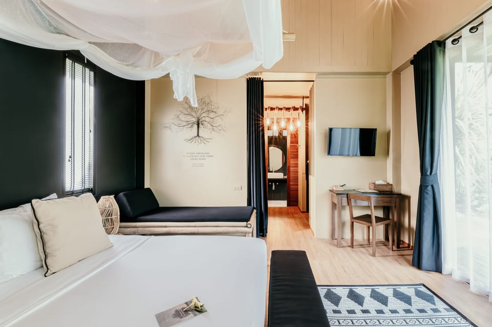 Minibar, in-room safe, desk, blackout drapes