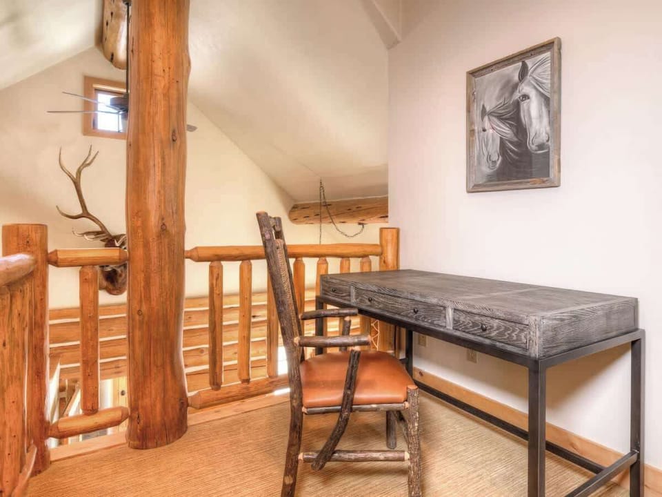 Desk space on upstairs landing