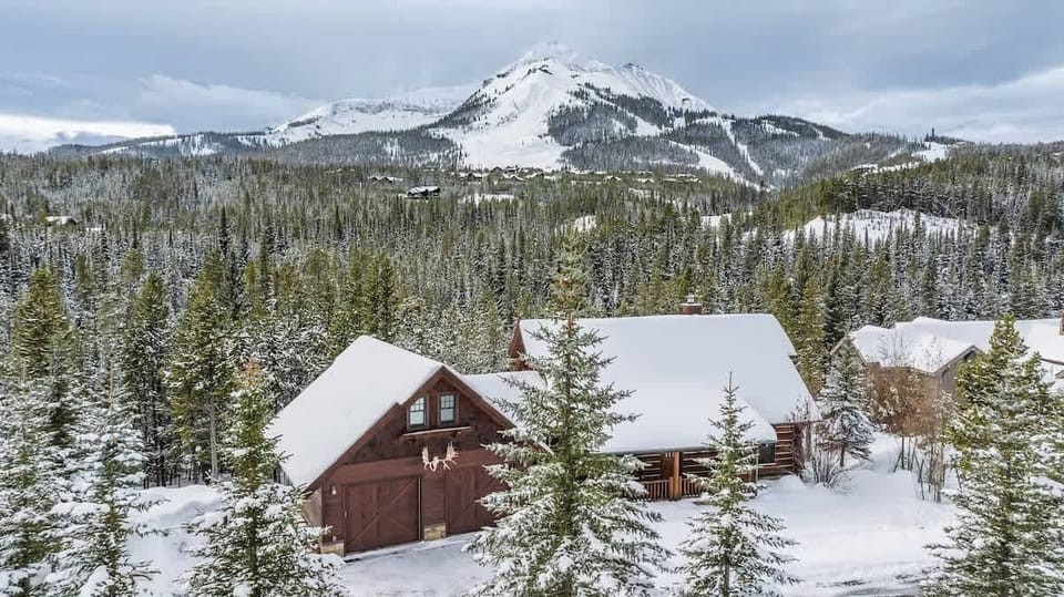 Snowy front of Elk Lodge
