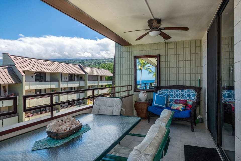 Sip your morning coffee or evening beverage while taking in soft ocean breezes and beach activity views.