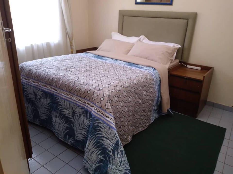 House | 2 bedrooms, iron/ironing board, free WiFi, bed sheets