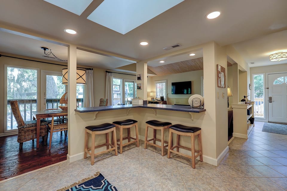 Kitchen Bar