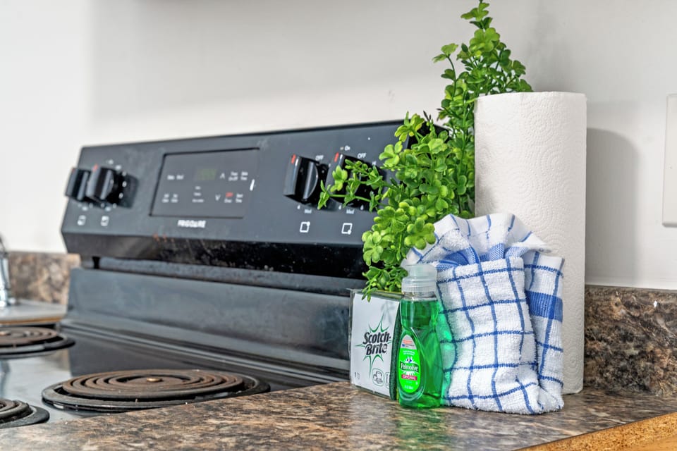 Comfort Suite, Multiple Beds, Kitchen | Private kitchen | Fridge, stovetop, dishwasher, coffee/tea maker
