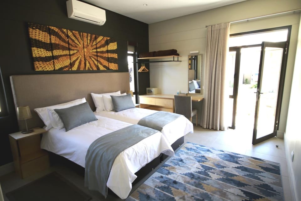 1 bedroom, in-room safe, desk, WiFi (free)