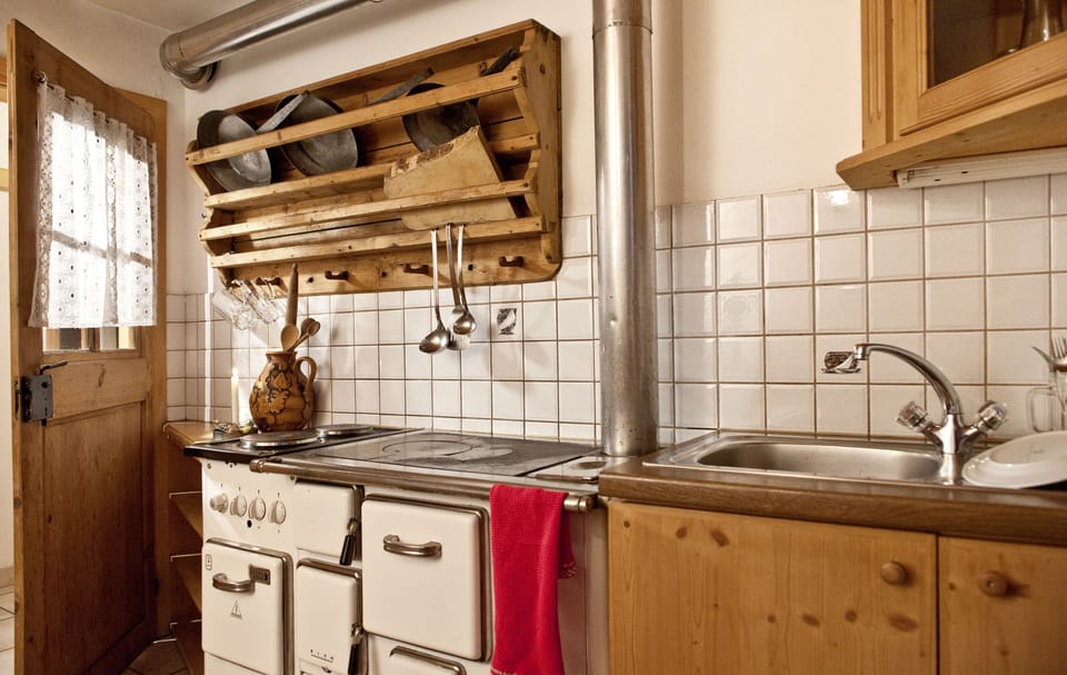 Standard Apartment, Mountain View (Not Included: Cleaning Fee 32 EUR p.P) | Private kitchen