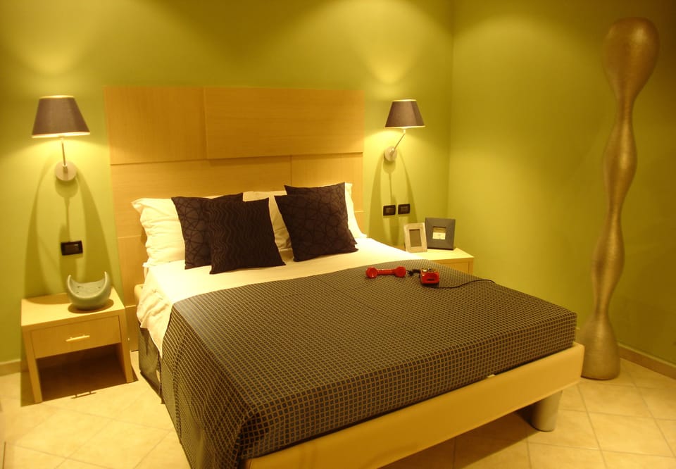 Minibar, in-room safe, desk, blackout drapes