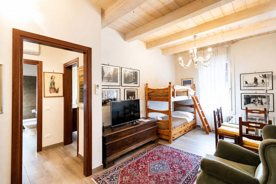 Family Suite, 2 Bedrooms, Non Smoking, Kitchenette | 1 bedroom, premium bedding, minibar, individually furnished