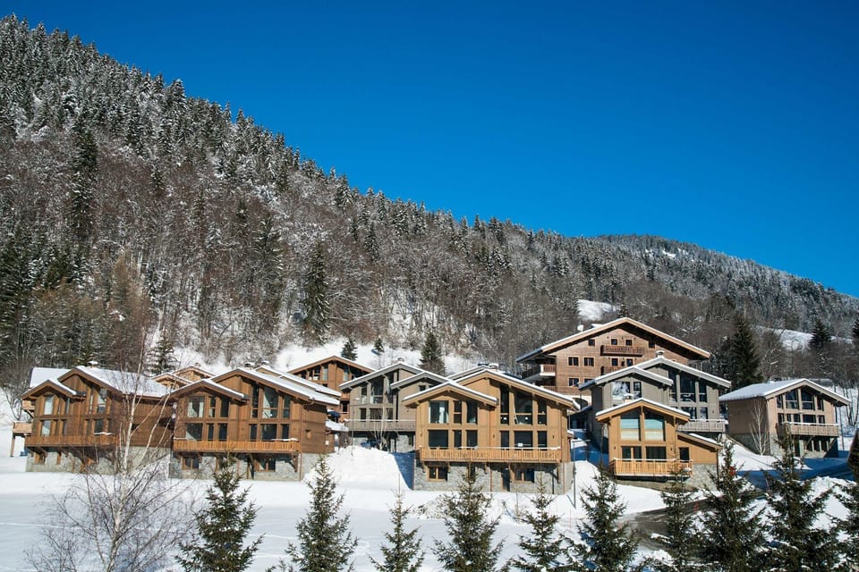 Holiday Home Exterior [winter]