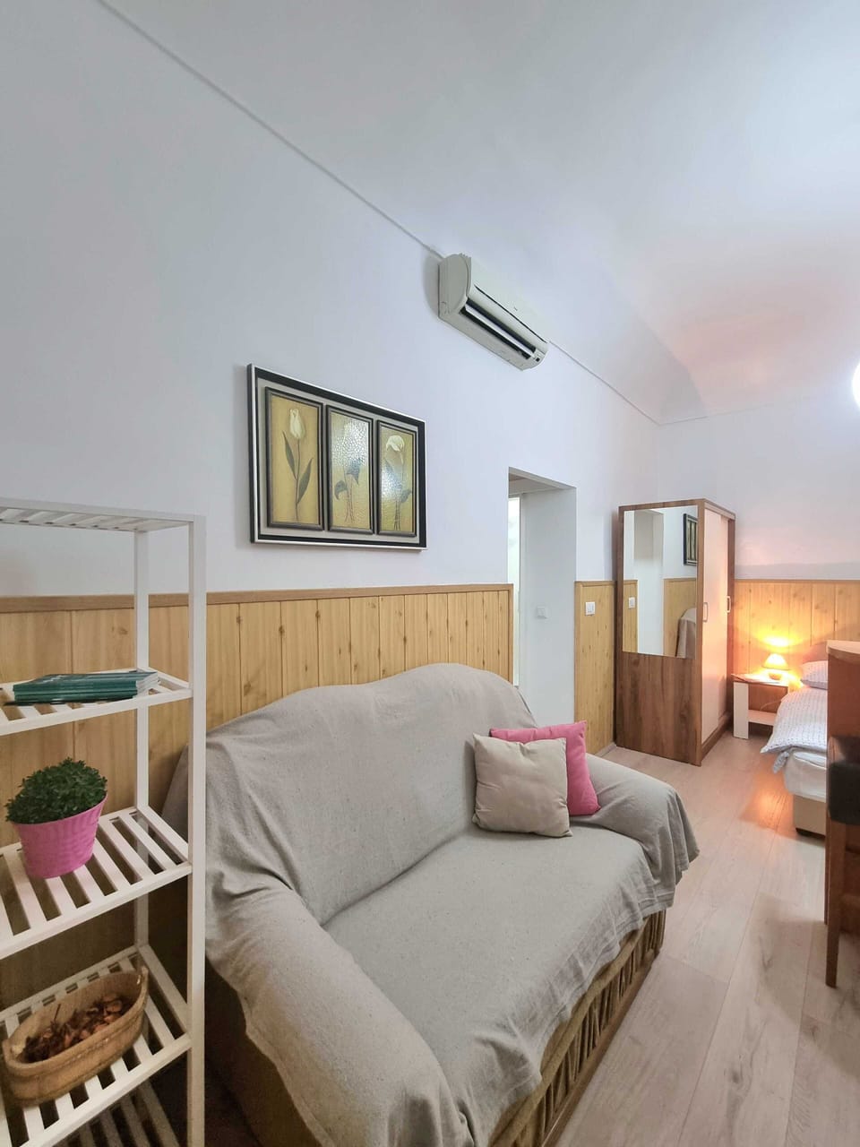 Studio (Studio Heart of The Town) | Interior
