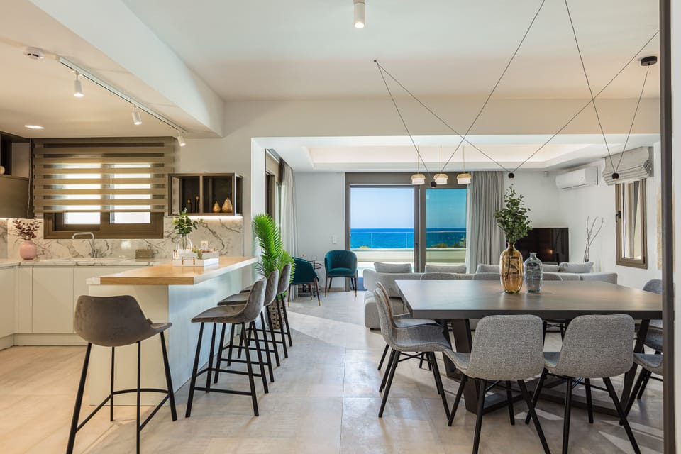 An open-plan kitchen-diner area.