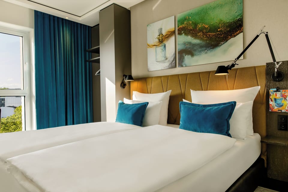 Room, 1 King Bed (The One) | Desk, soundproofing, free WiFi, bed sheets