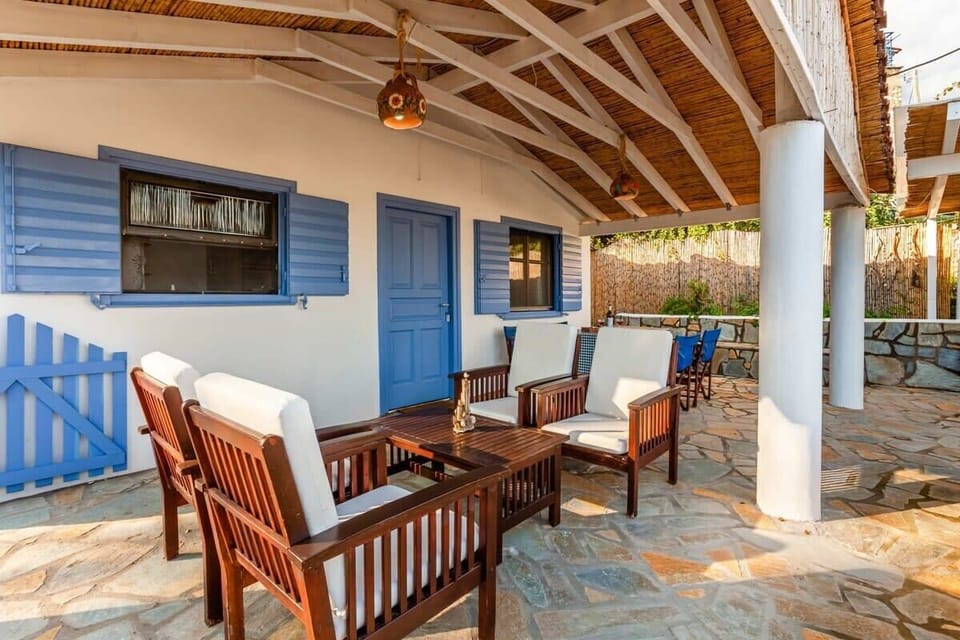 Savor the outdoors in style