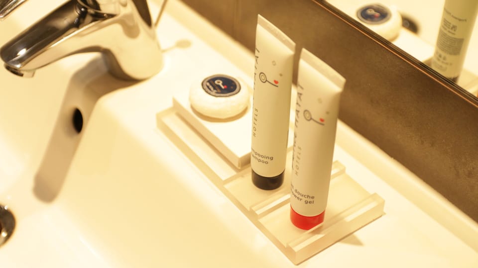 Junior Suite | Bathroom sink