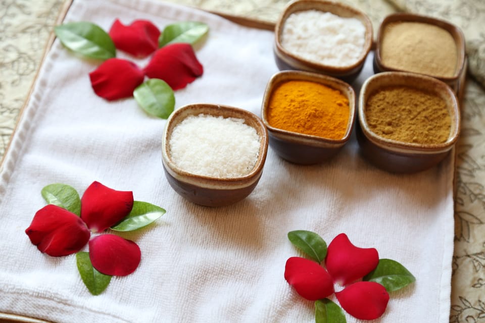 Couples treatment rooms, sauna, steam room, body treatments