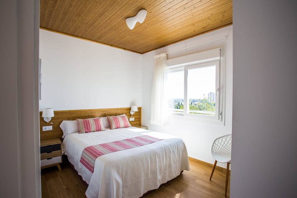 1 bedroom, in-room safe, individually decorated, individually furnished